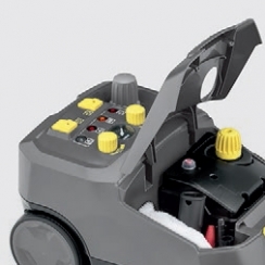 LIMPIADORA A VAPOR KARCHER SG 4/4