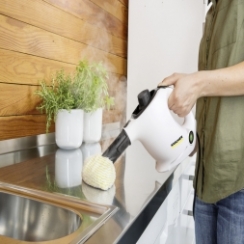 LIMPIADORA A VAPOR KARCHER SC1